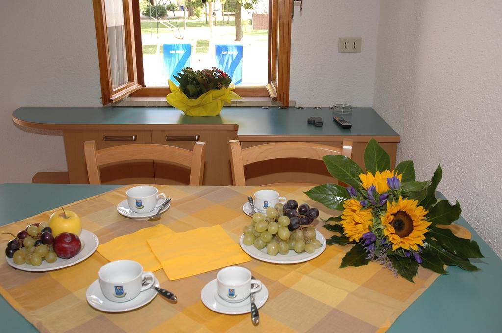 Villaggio Los Nidos Lignano Sabbiadoro Habitación foto